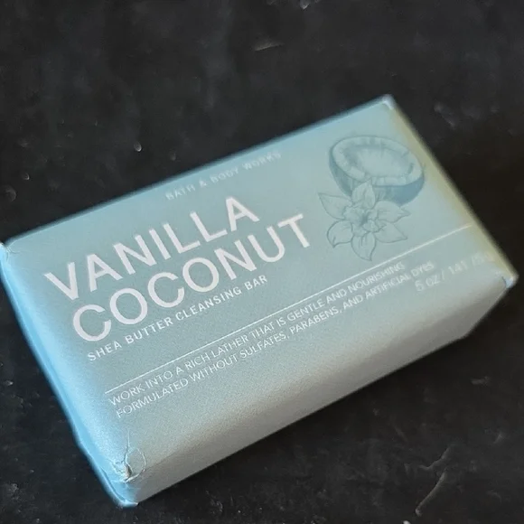 Bath & Body Works Blue Body Wash - Picture 4 of 4